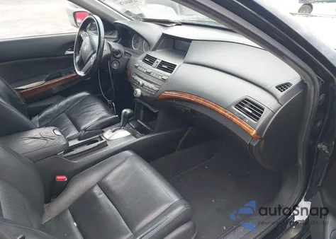 2011 Honda Accord 2.4 Ex-L from USA, damaged, VIN 1HGCP2F8XBA036374